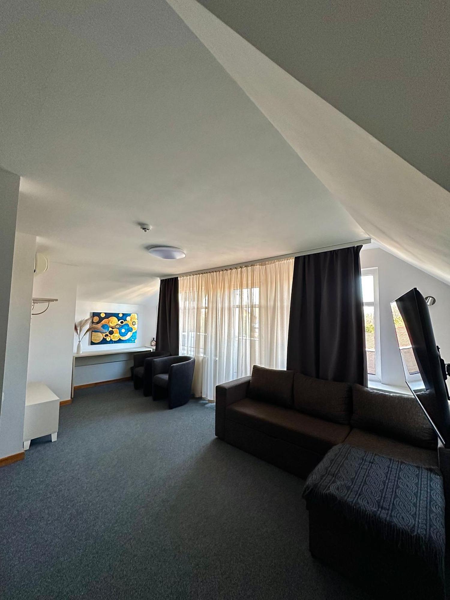 Cill Easy Hotel With Self Check-In Ādaži Dış mekan fotoğraf